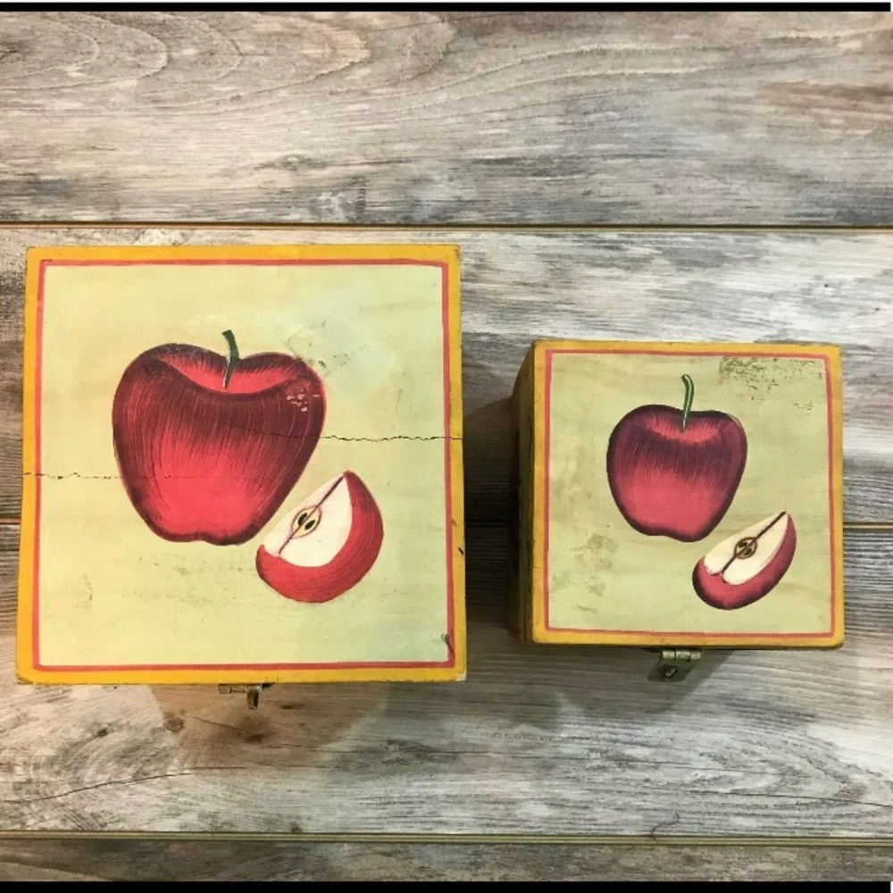 🍎Vintage Folk Art Fruit-Themed Nesting Boxes🍎